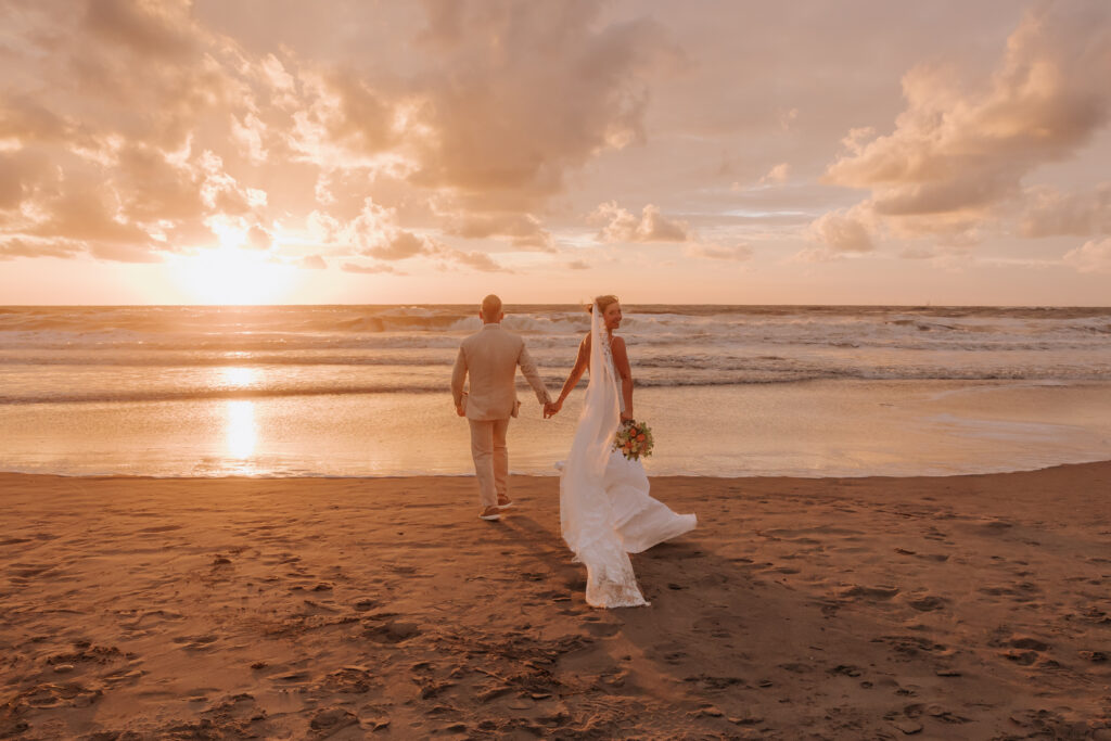 Bruidsfotograaf 's-Gravenzande zonsondergang